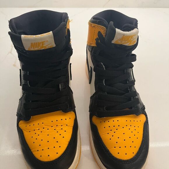 Nike Air Jordan Retro OG High-Top Sneakers - Picture 8 of 10
